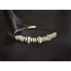 Pre-Owned Silver Tone with Leather-Type Cord Bracelet B066